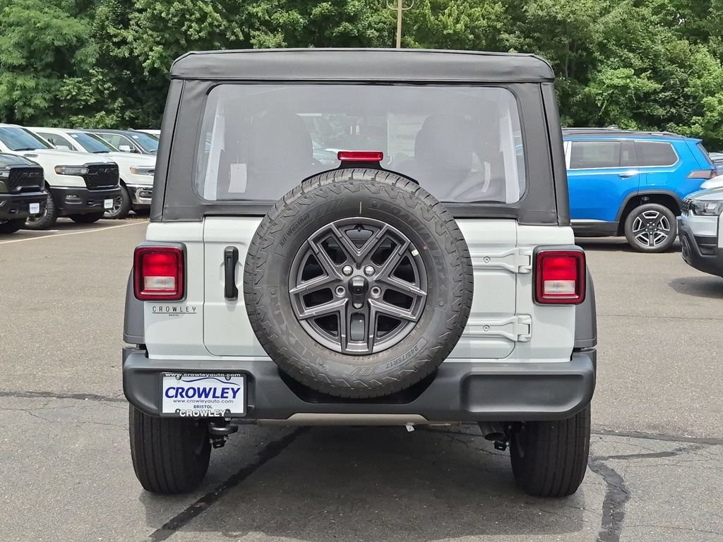 New 2026 Bright White Clear-Coat Exterior Paint Jeep Sport image 4