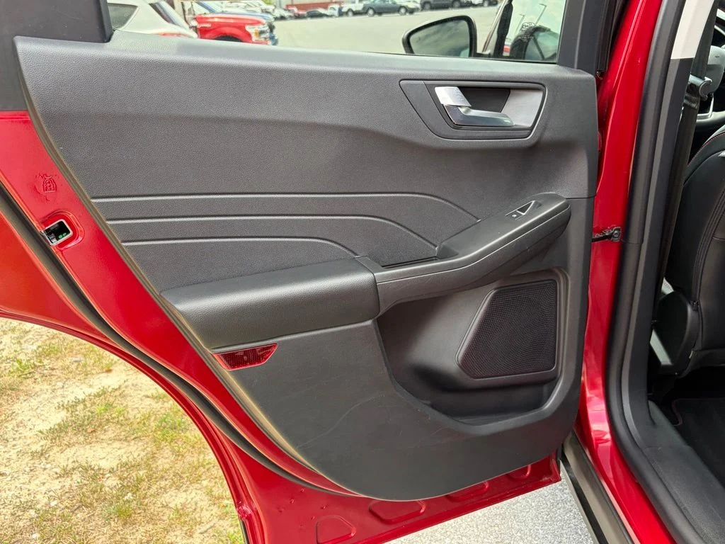 Certified Used 2022 Red Metallic Ford SEL image 30