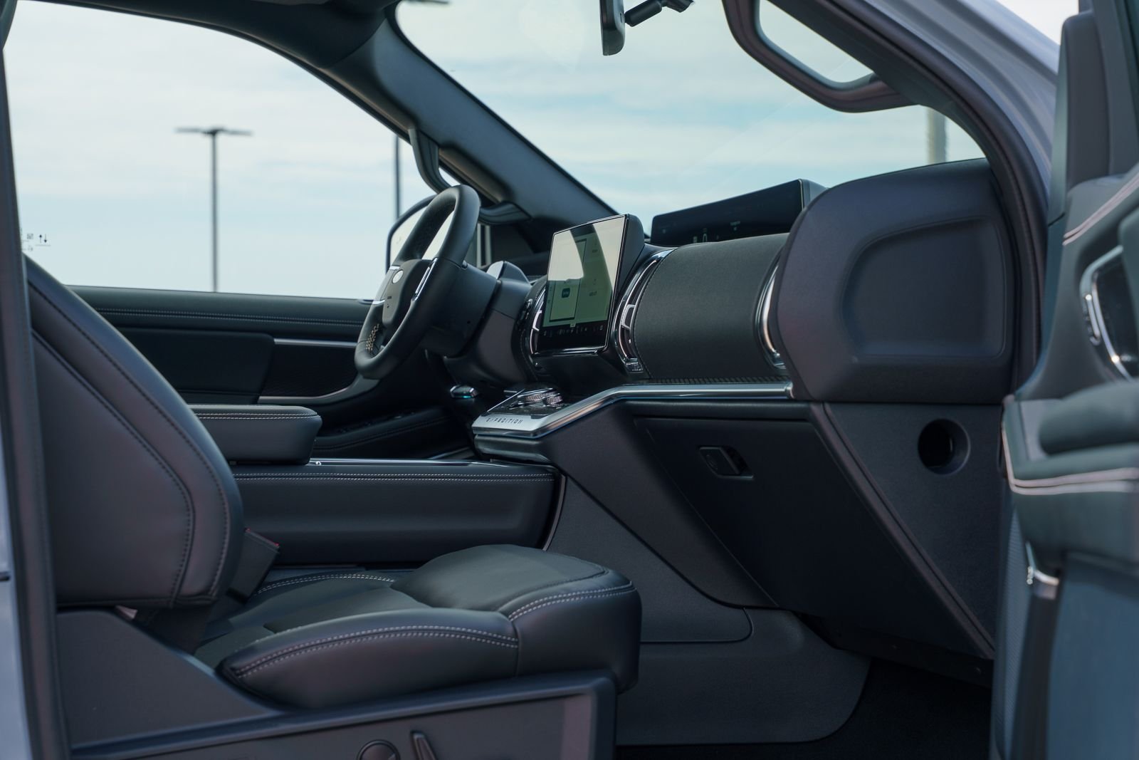 New 2026 Glacier Gray Metallic Tri-Coat Ford MAX Platinum® image 9