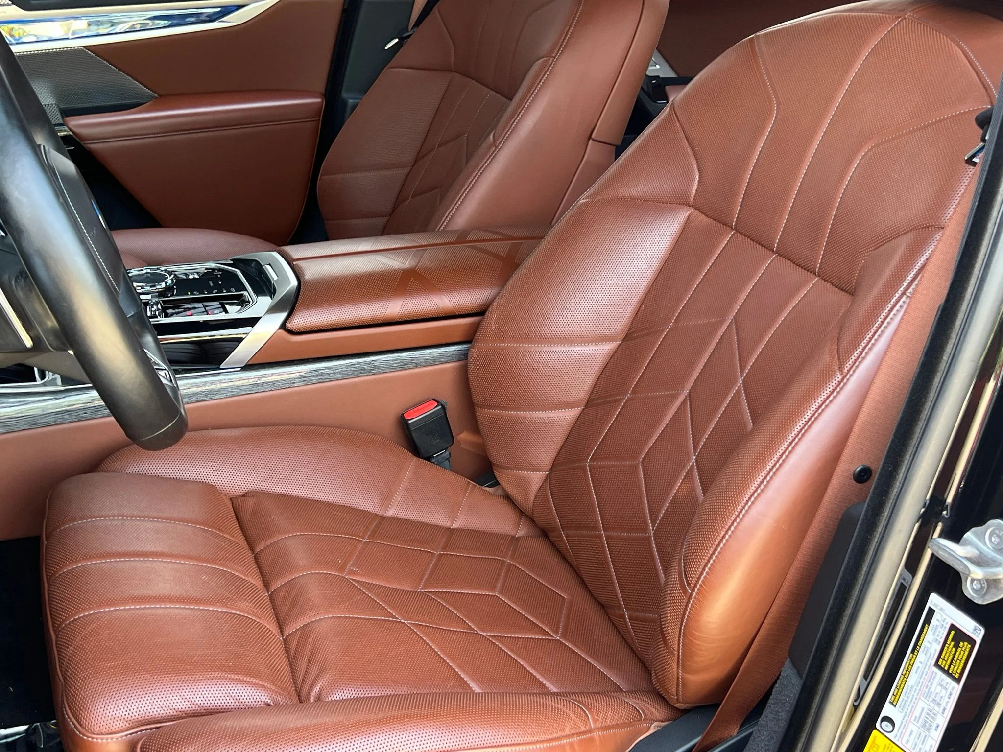 Used 2023 Black BMW 760i xDrive image 4