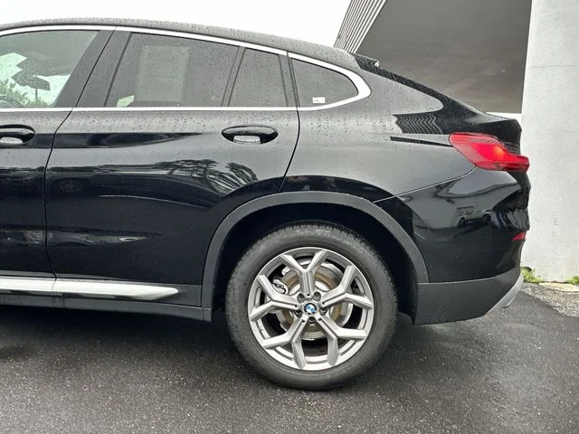 Used 2023 Black BMW xDrive30i image 10