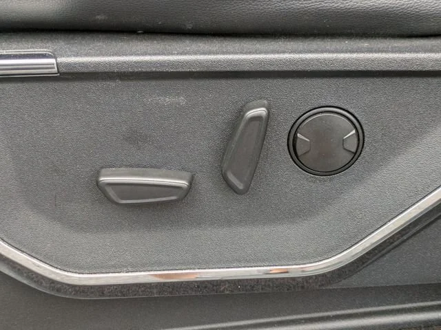 Used 2021 Agate Black Met Ford XL image 21