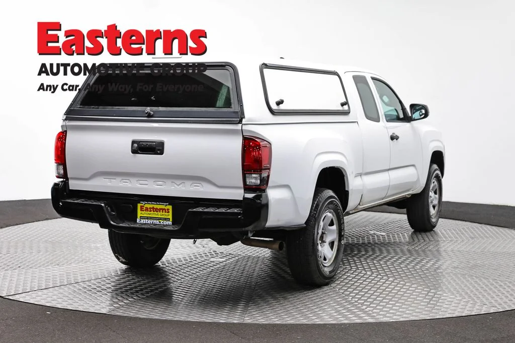 Used 2018 White Toyota SR image 5