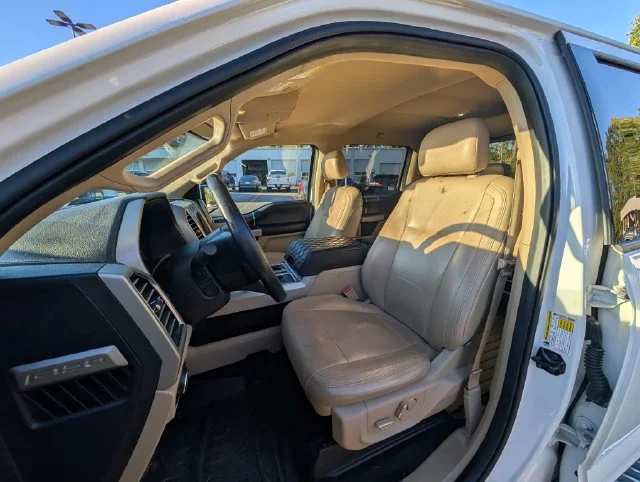 Used 2015 White Ford Lariat image 10