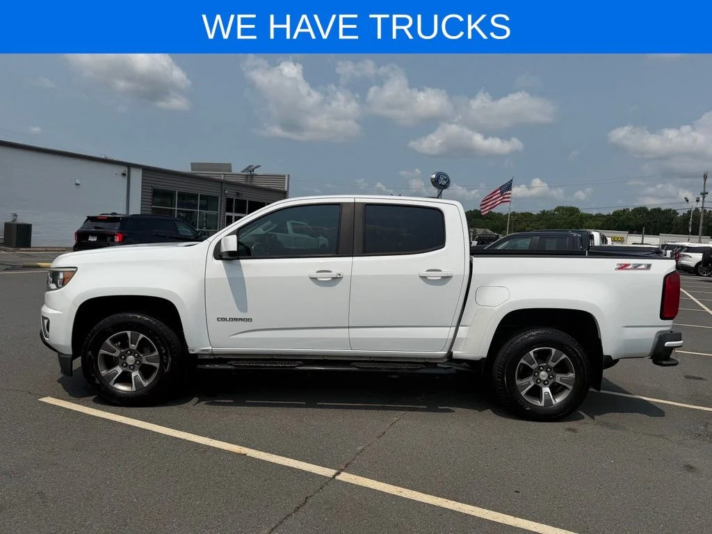 Used 2017 White Chevrolet Z71 image 7