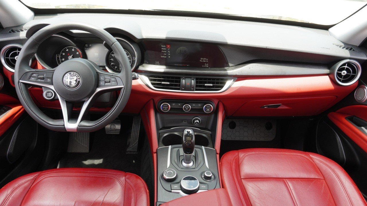 Used 2018 Black Alfa Romeo  image 28