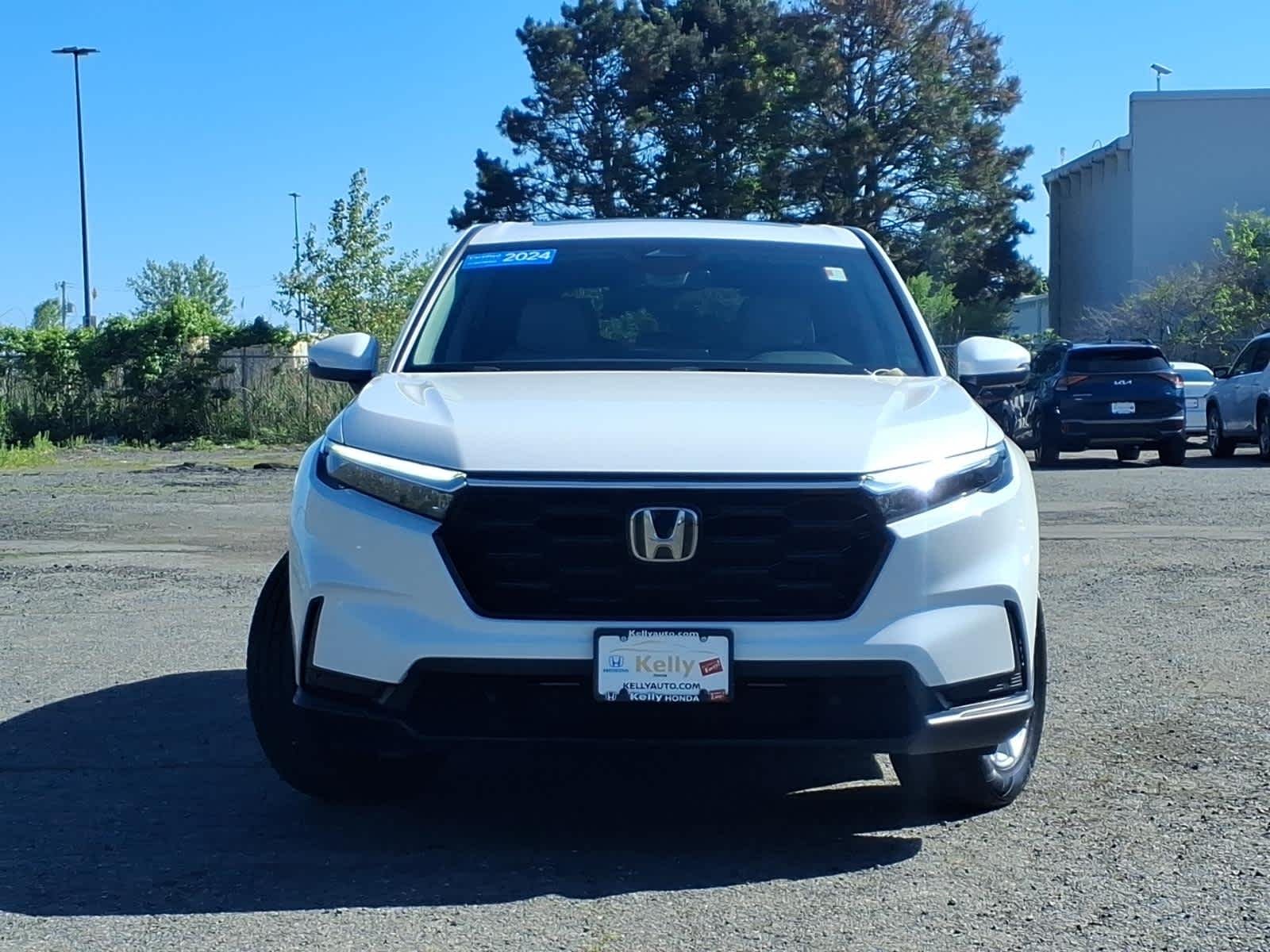 Certified Used 2024 Platinum White Pearl Honda EX-L image 2