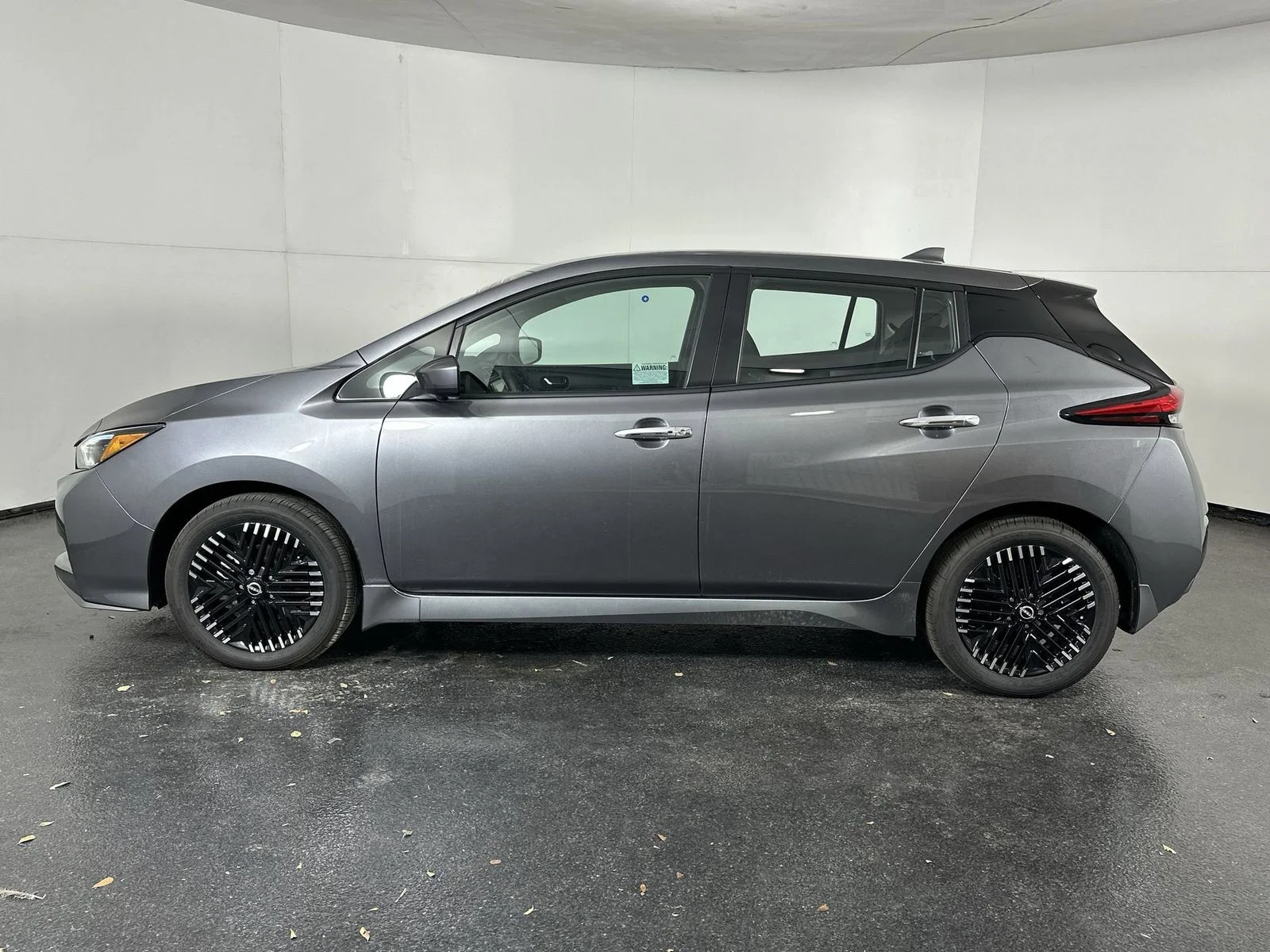 New 2025 Gray Nissan SV Plus image 5