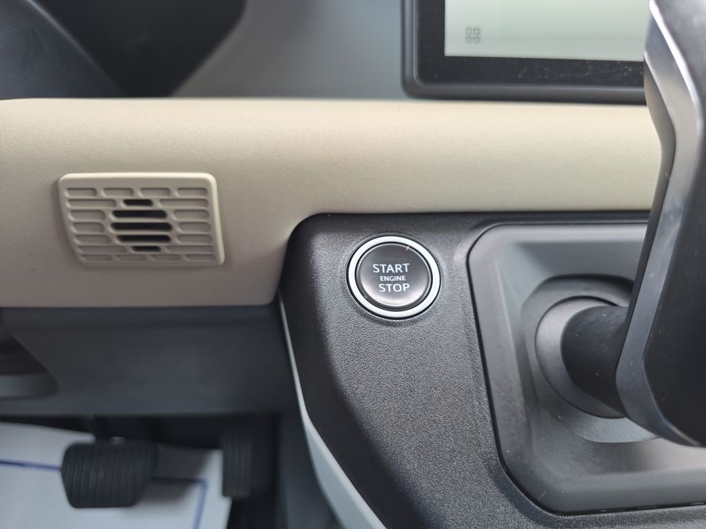 Used 2020 Fuji White Land Rover S image 21