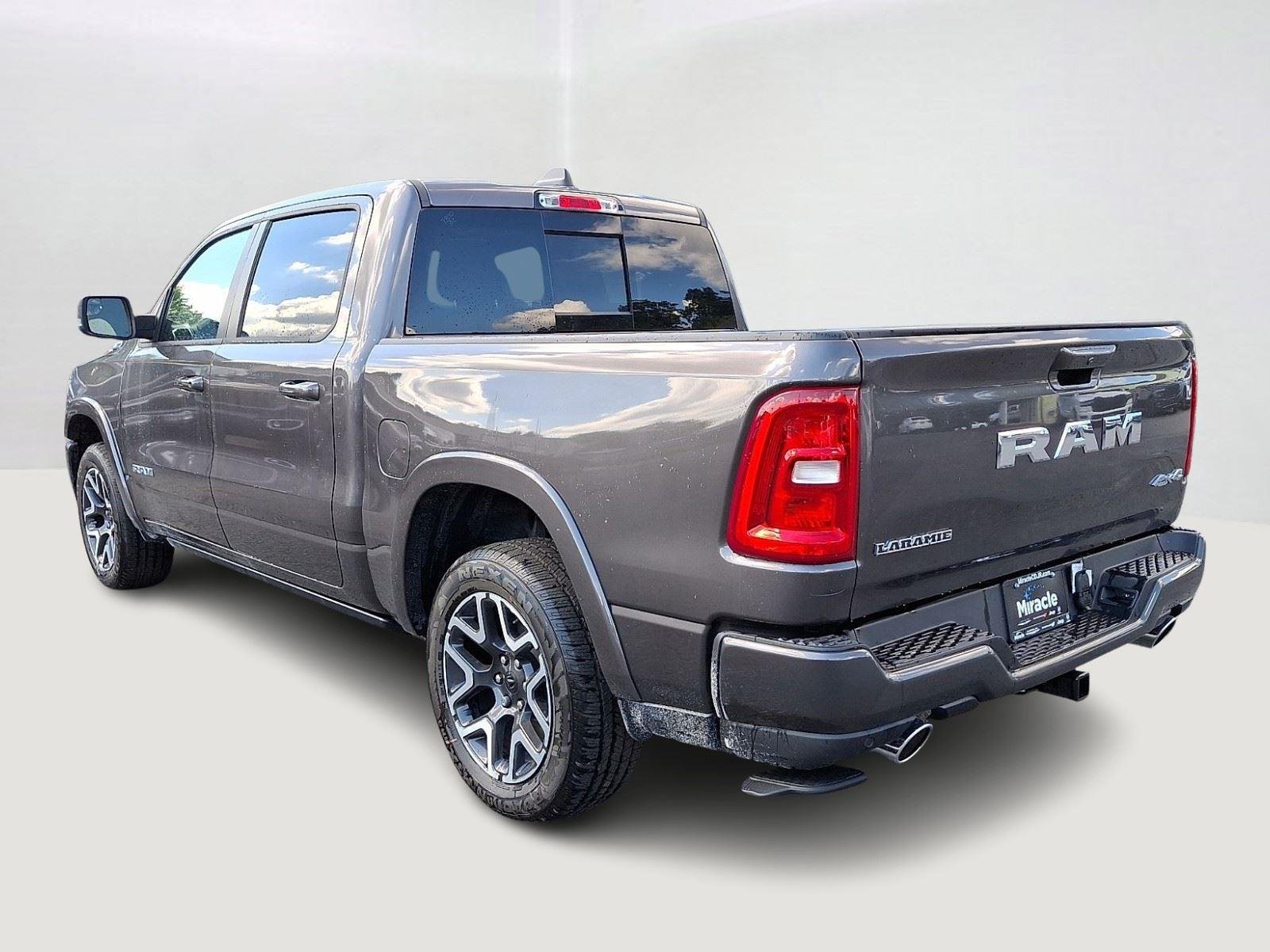 New 2026 Granite Crystal Metallic Clear-Coat Exterior Paint RAM Laramie image 4