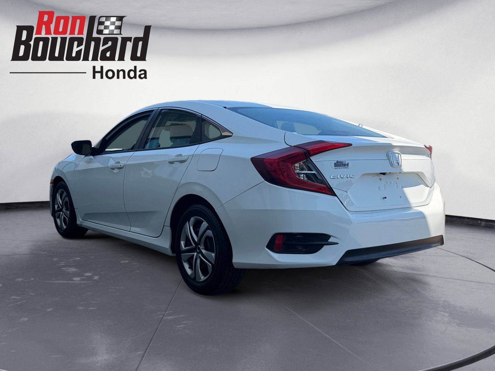2018 Honda Civic LX - Photo 4