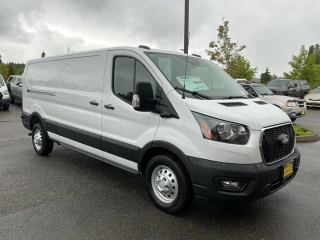New 2026 Oxford White Ford Base image 3