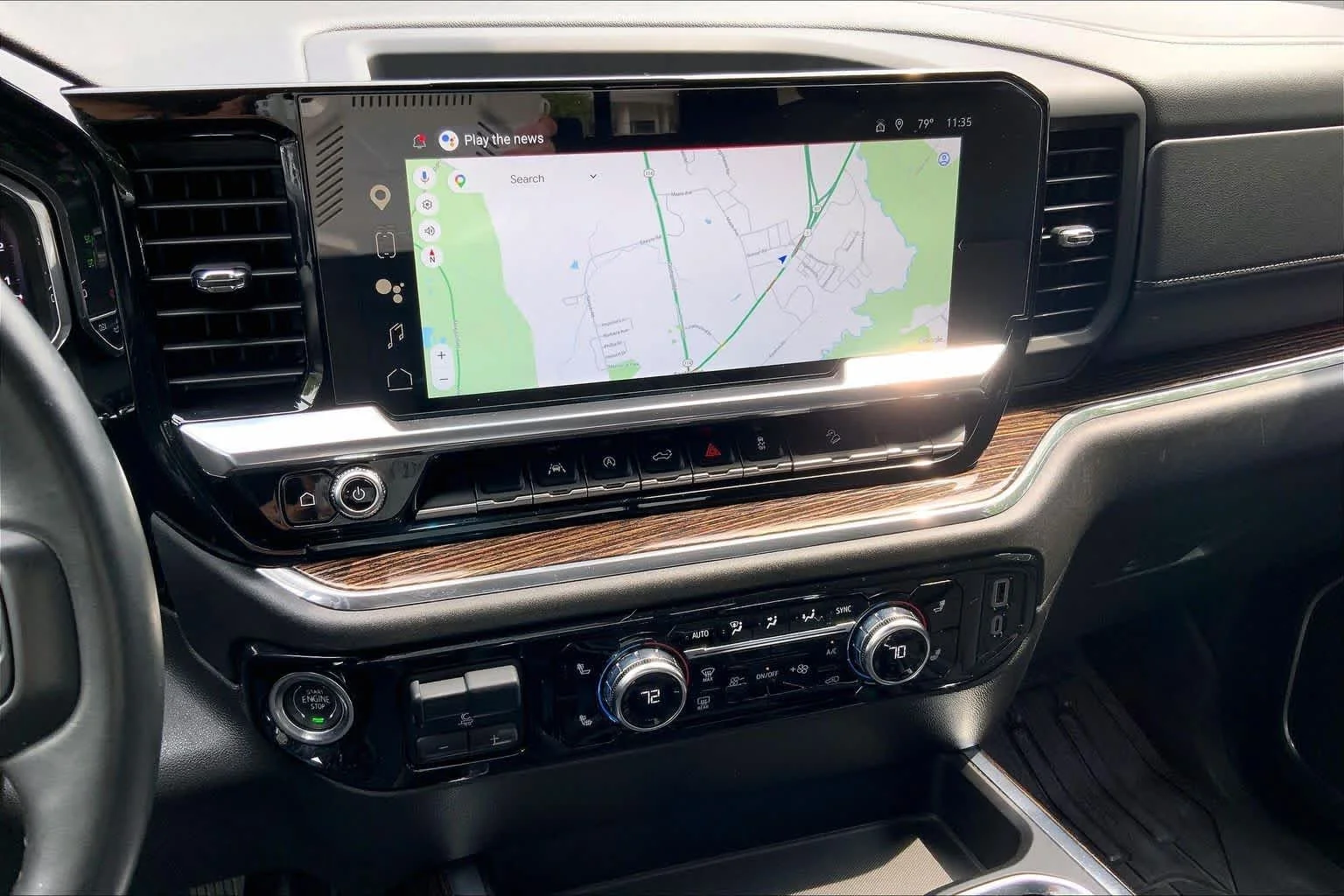 Used 2024 Summit White GMC Elevation image 7