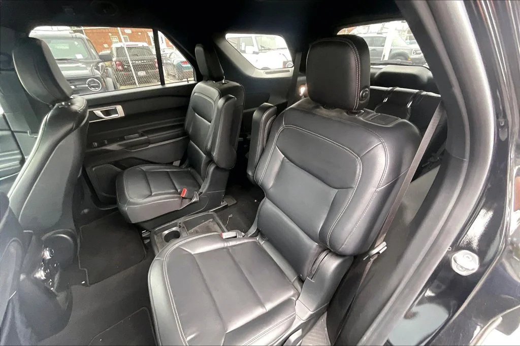 Certified Used 2020 Black Metallic Ford XLT image 25