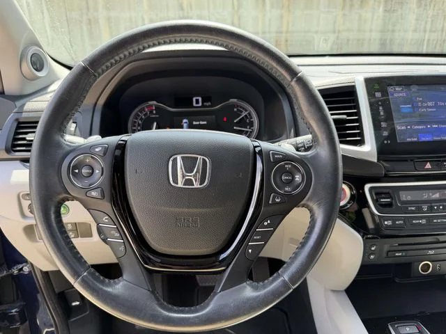 Used 2016 Blue Honda Elite image 22