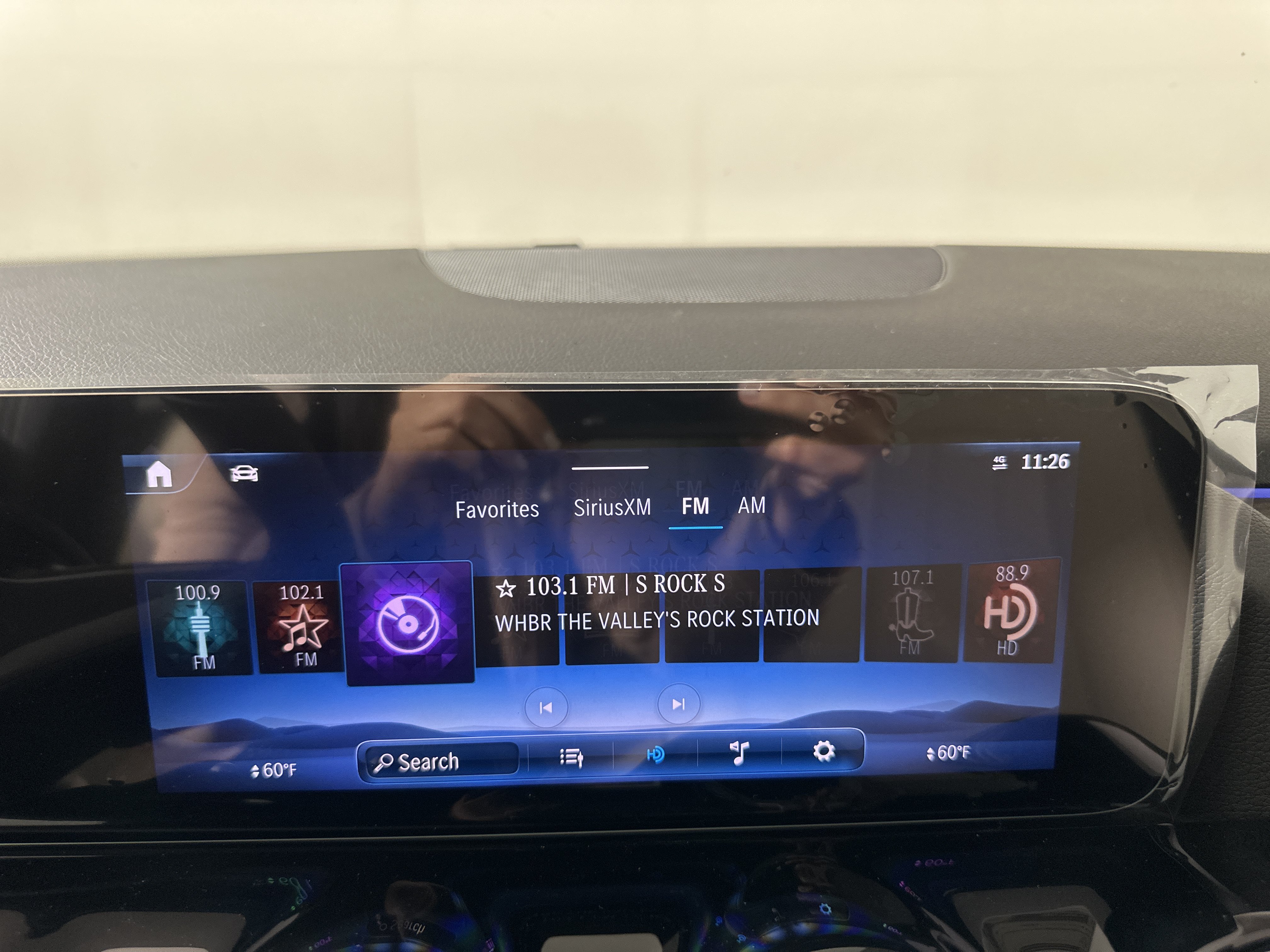 New 2026 Polar White Mercedes-Benz GLA 250 image 43