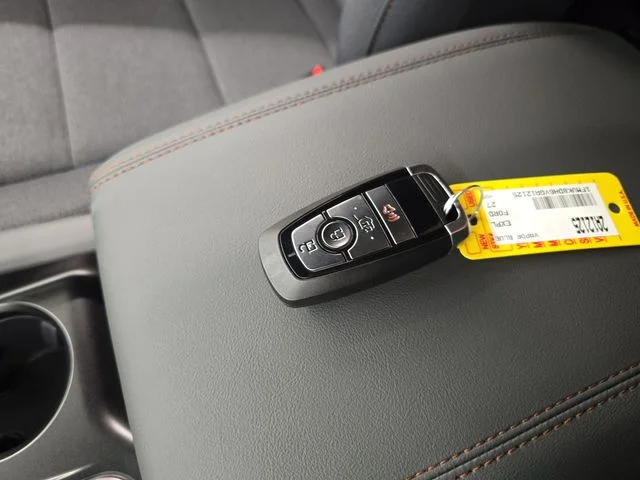 New 2027 Vapor Blue Metallic Ford Active image 33