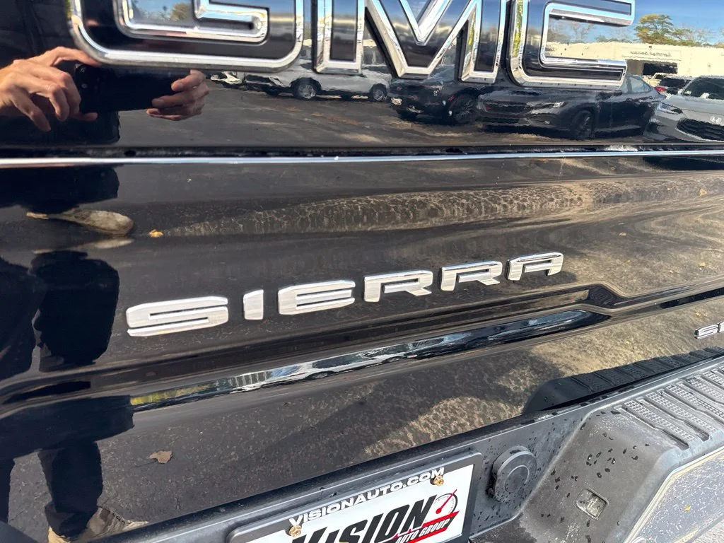 Used 2021 Black GMC SLT image 16