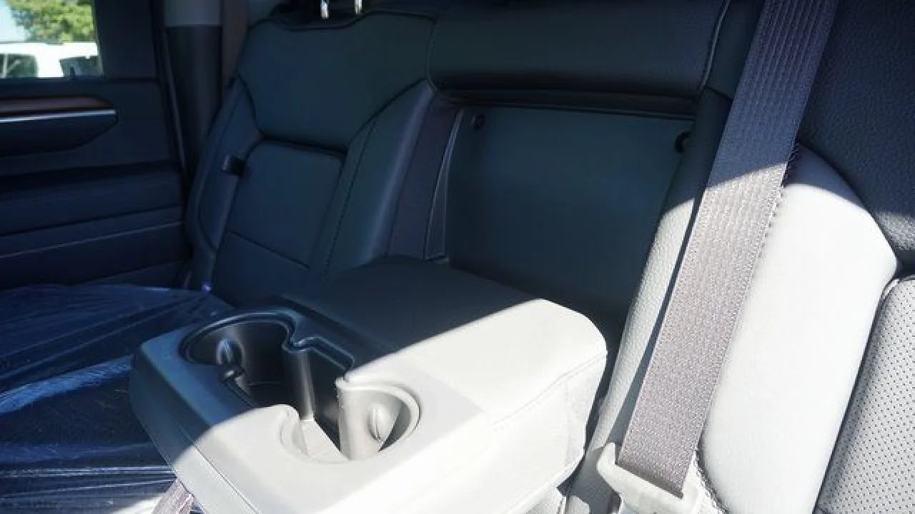 2026 GMC Sierra 3500HD Denali - Photo 22