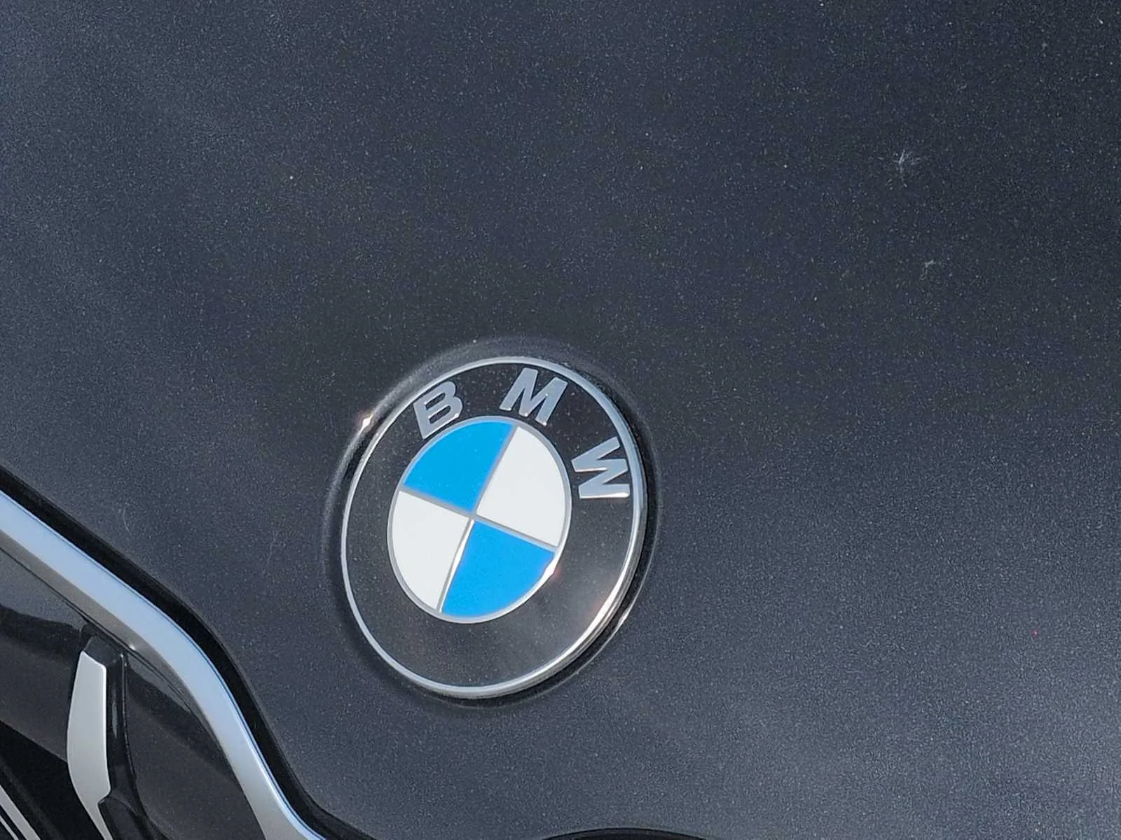 New 2026 Black Sapphire Metallic BMW xDrive28i image 11
