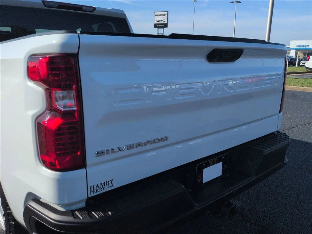 Used 2023 Summit White Chevrolet WT image 32