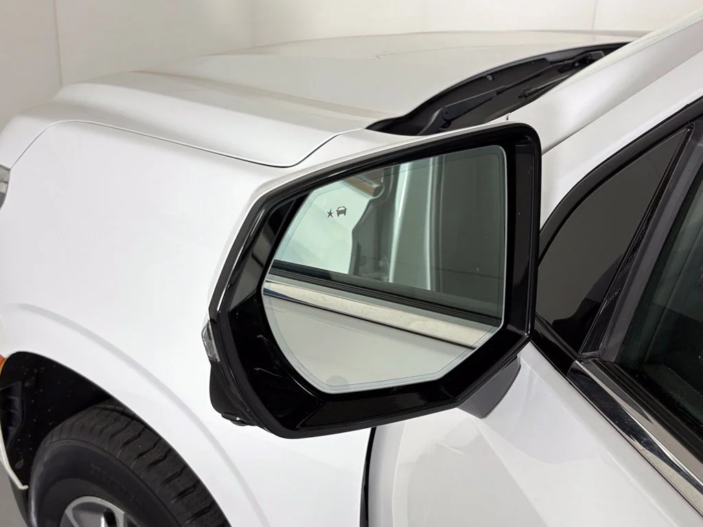 Used 2021 White Chevrolet LT image 13
