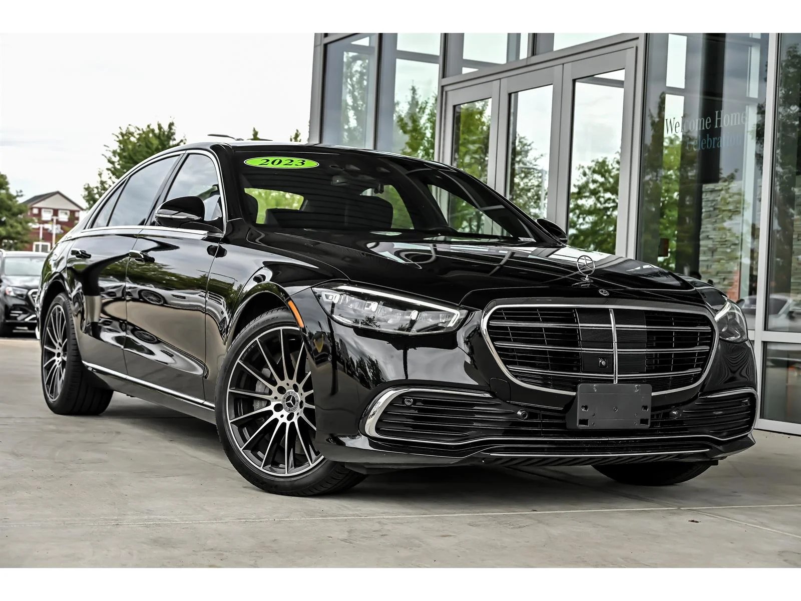 Used 2023 Black Mercedes-Benz S 580 4MATIC® image 1