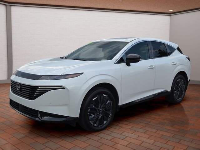 Used 2025 White Pearl Nissan Platinum image 32