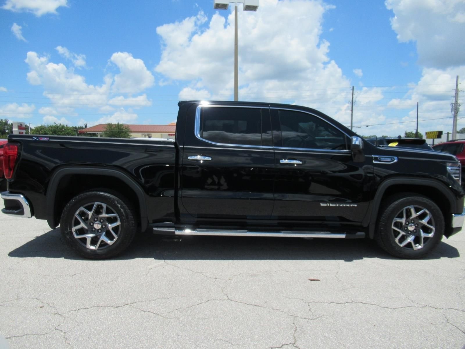 Used 2023 Black GMC SLT image 2