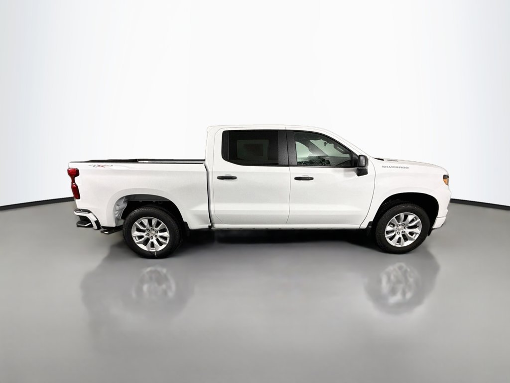 New 2026 Summit White Chevrolet Custom image 8