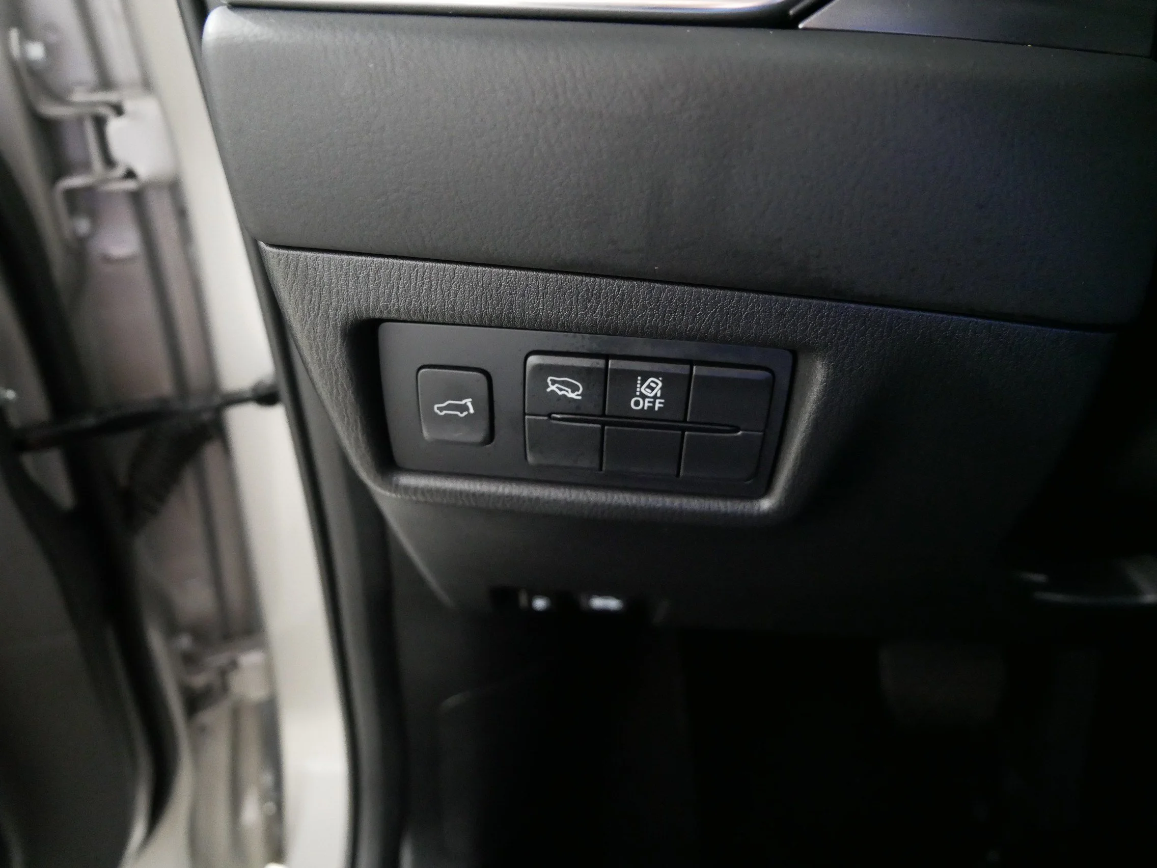 Used 2025 Platinum Quartz Metallic Mazda 2.5 S Preferred Package image 26