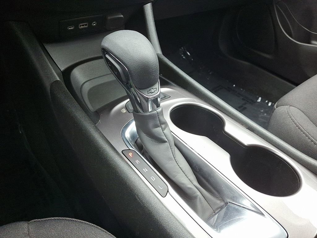 Certified Used 2022 Summit White Chevrolet LS image 15