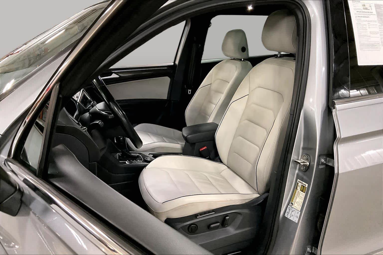 Used 2020 Pyrite Silver Metallic Volkswagen SEL Premium R-Line image 8