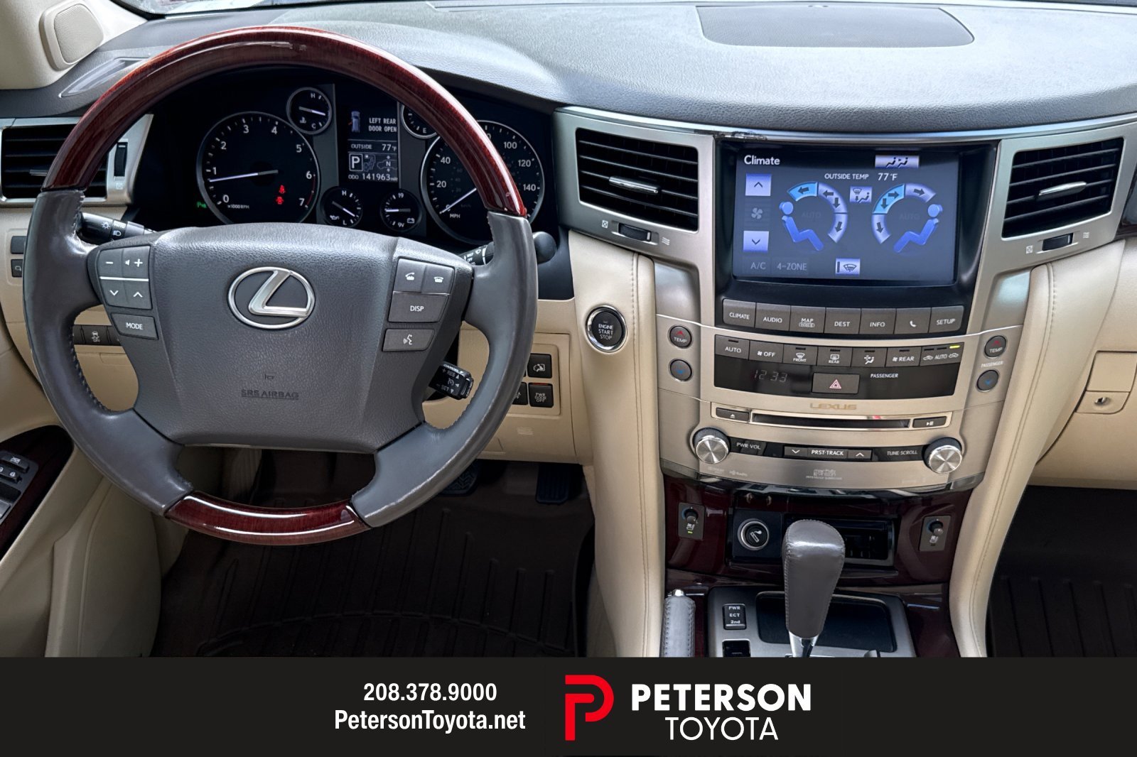 Used 2013  Lexus 570 image 13