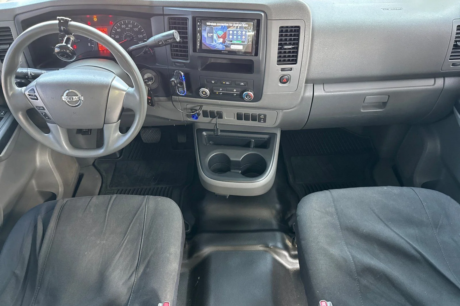 Used 2020 Glacier White Nissan S image 16
