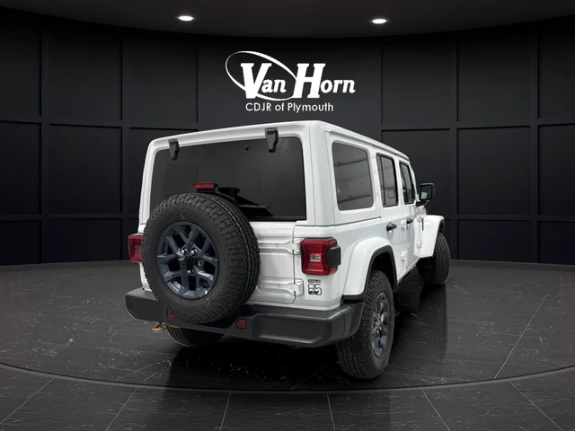 New 2026 Bright White Clear-Coat Exterior Paint Jeep 85th Anniversary Edition image 7