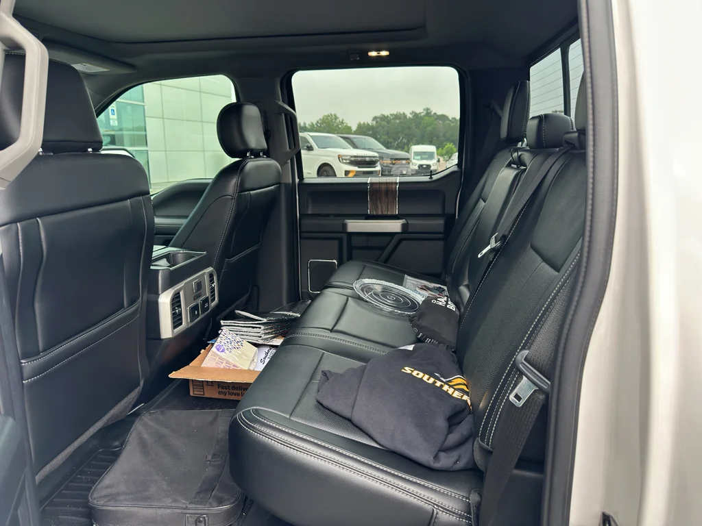 Used 2019 White Platinum Metallic Tri-Coat Ford LARIAT image 5
