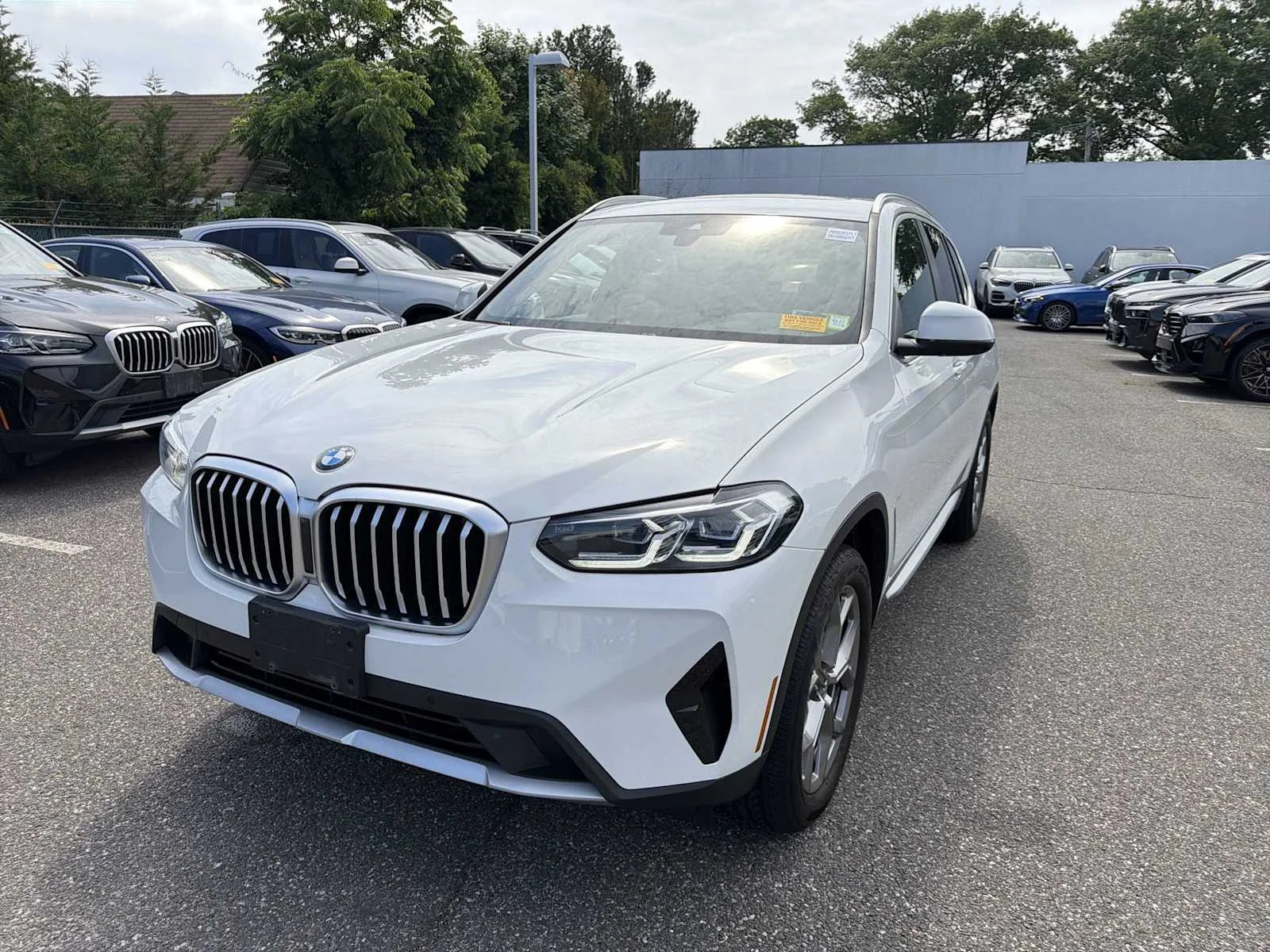 Certified Used 2023 Alpine White BMW xDrive30i image 3