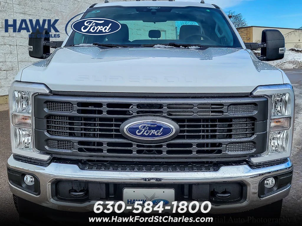 New 2026 Oxford White Ford F-250® XL image 3