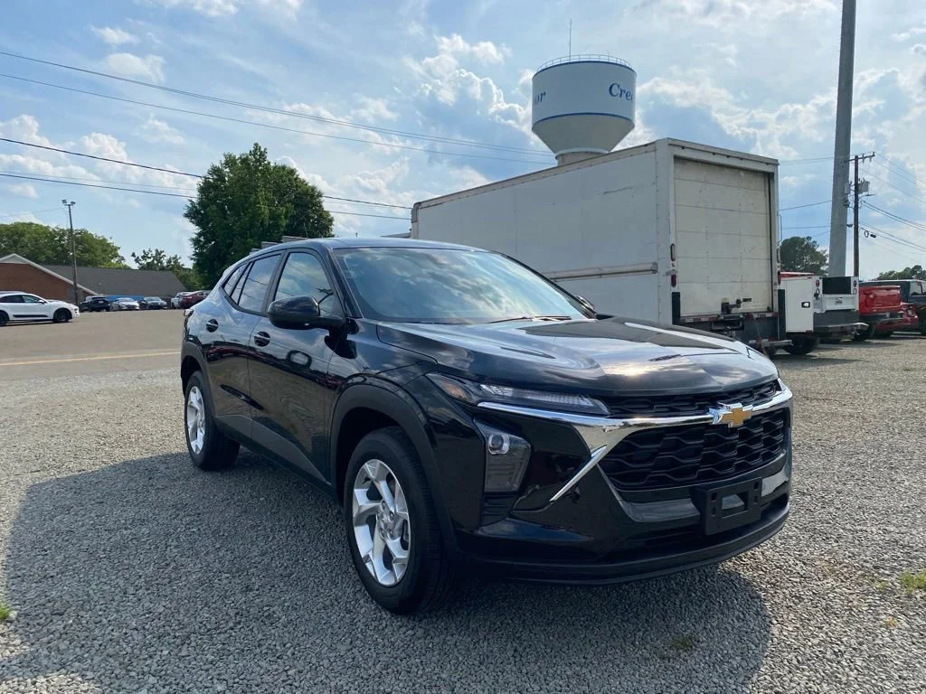 2026 Chevrolet Trax LS's photo