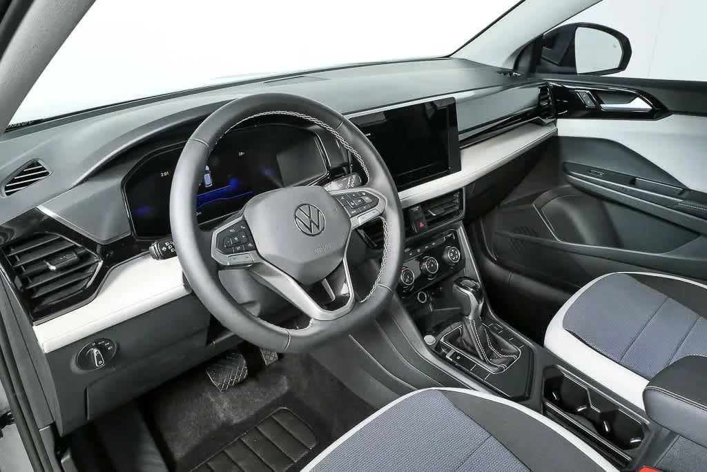 New 2026 Pyrite Silver Metallic Volkswagen S image 4