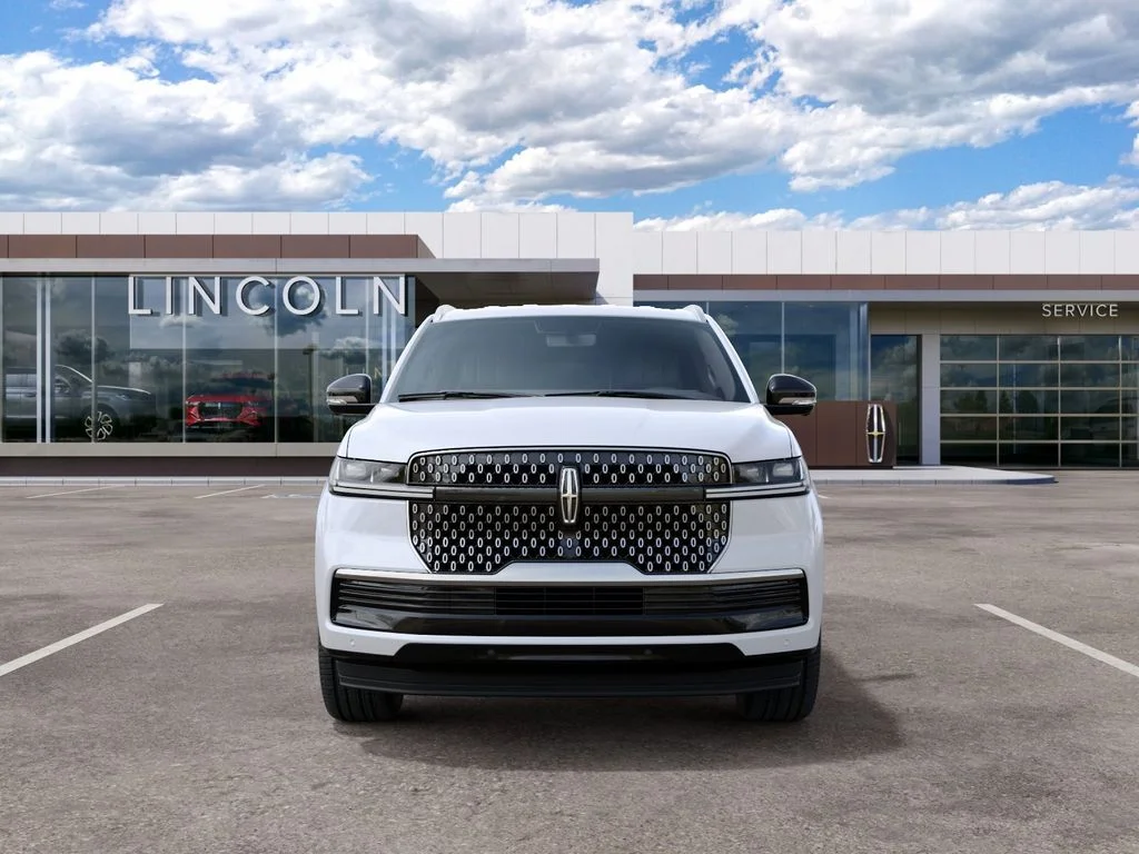 New 2027 Pristine White Metallic Tri-Coat Lincoln Premiere image 3