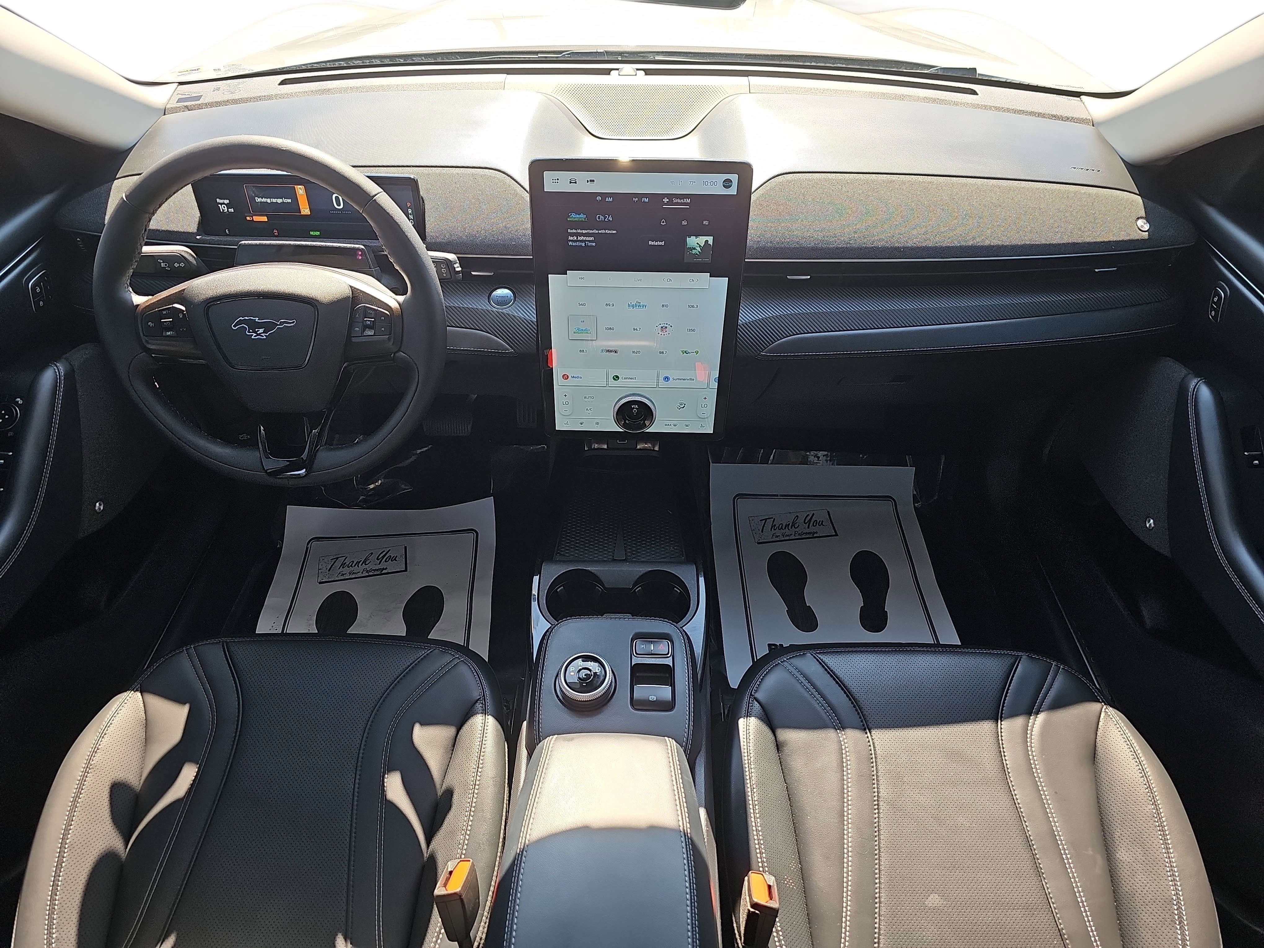 Used 2023 White Metallic Ford Premium image 9