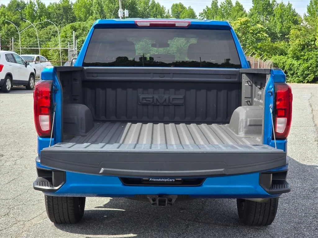 Used 2023 Blue GMC Elevation image 28
