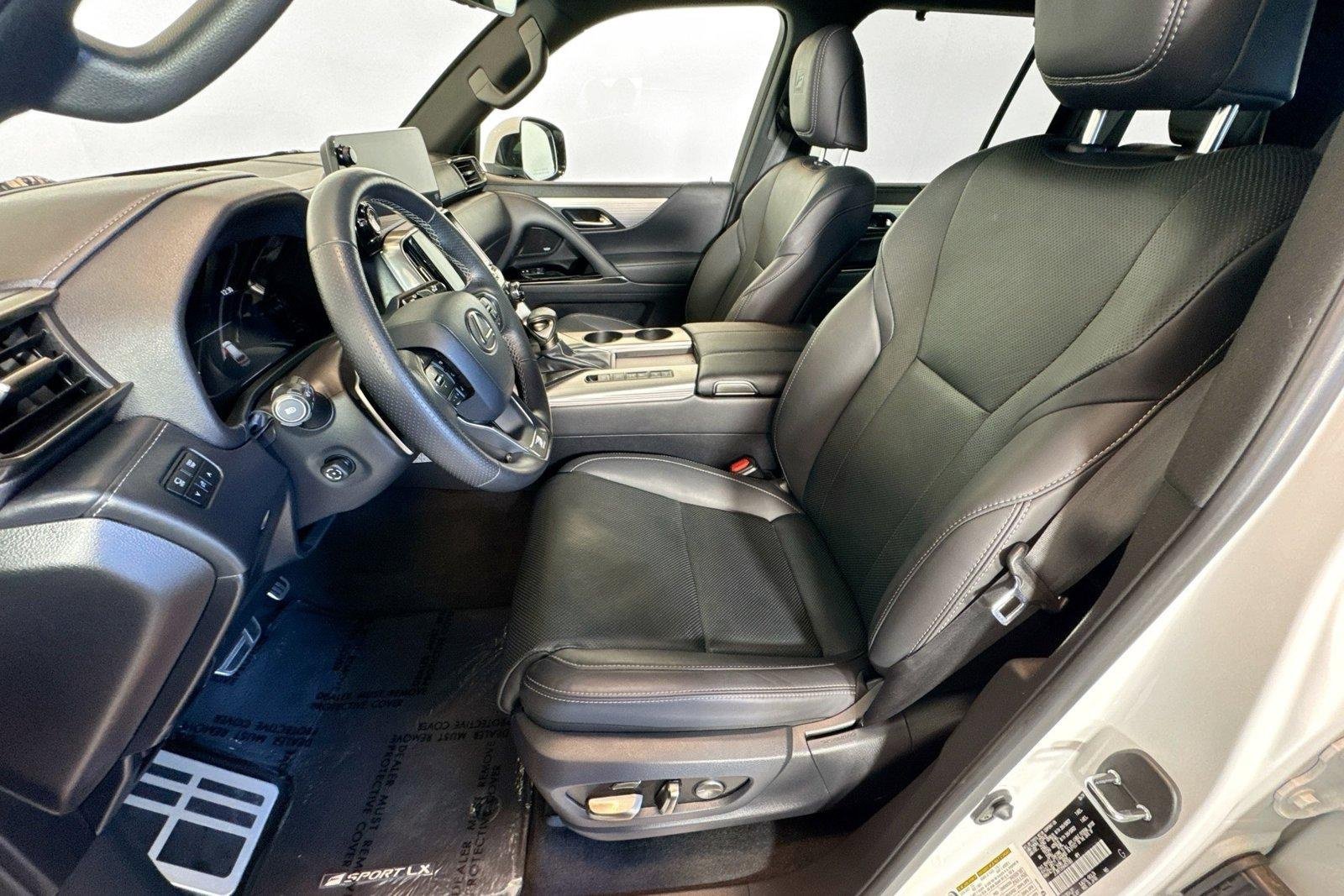 Used 2024 White Lexus LX 600 F SPORT image 18