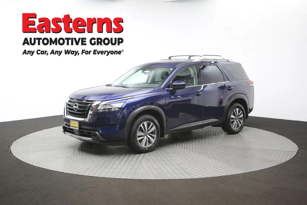 Used 2023 Blue Nissan SL image 57