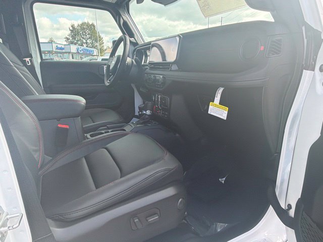 New 2027 Bright White Clear-Coat Paint Jeep Rubicon X image 9
