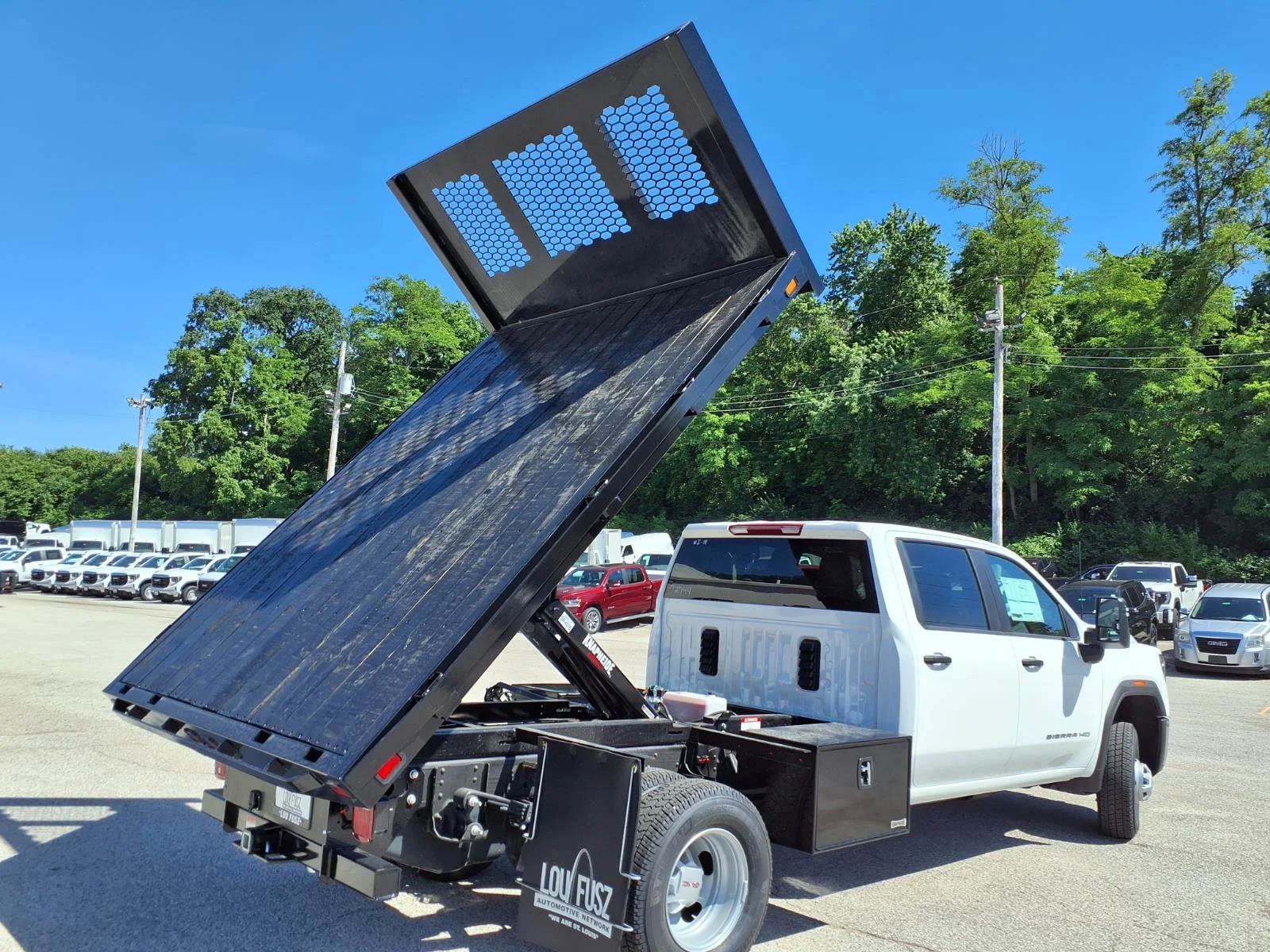 New 2026 Summit White GMC Pro image 3
