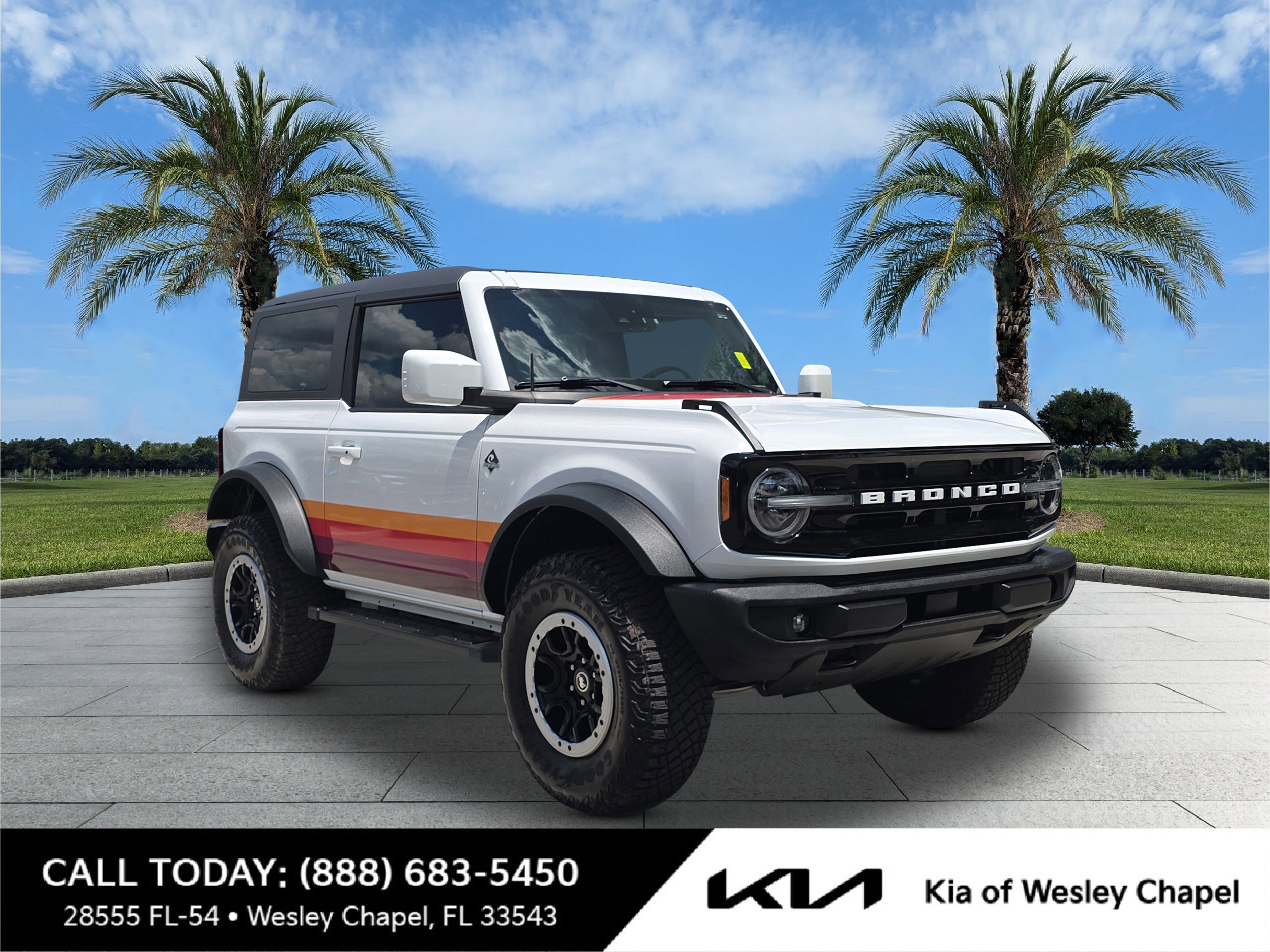2023 Ford Bronco 2-Door Outer Banks