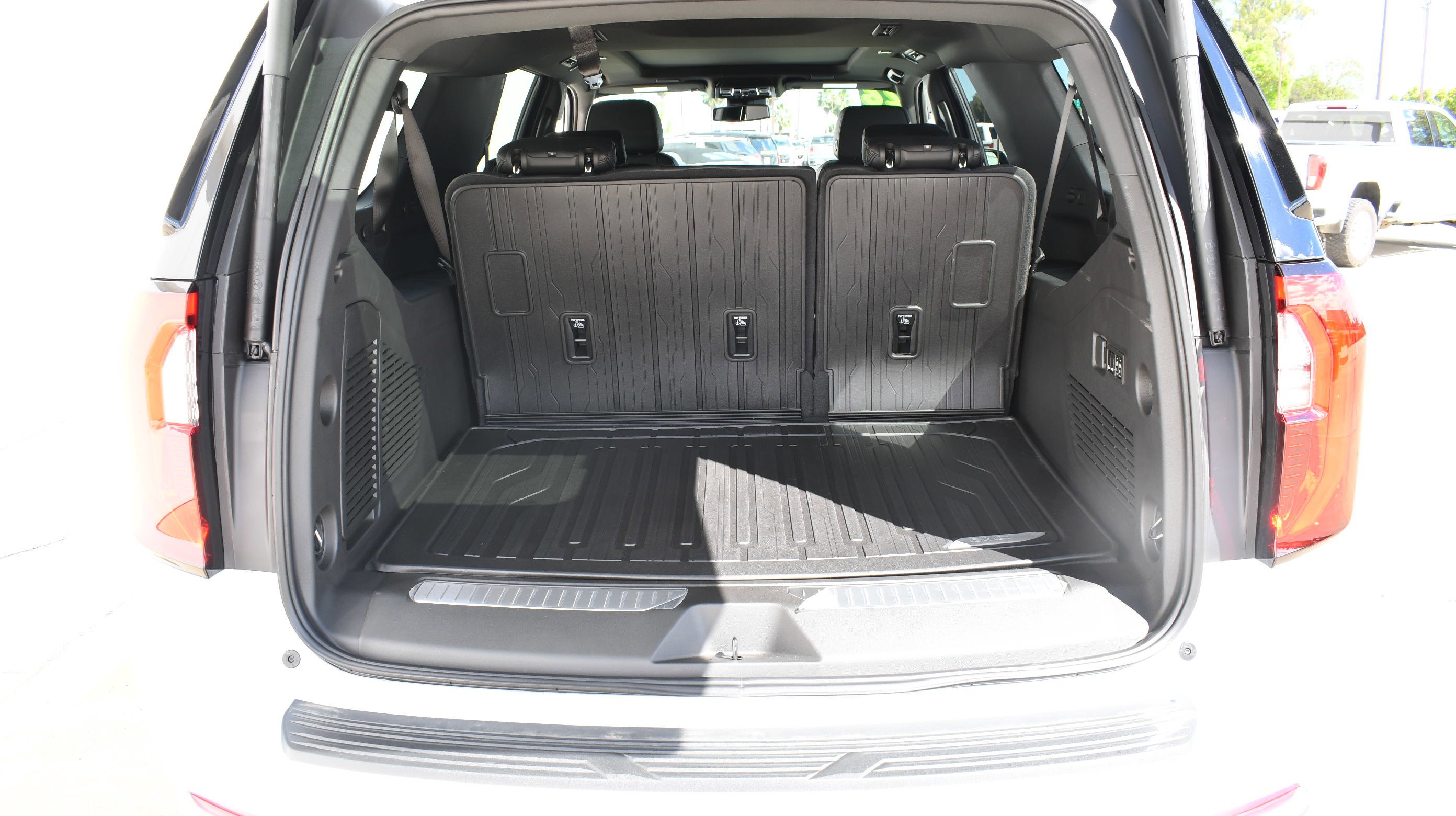 New 2026 Glacier White Tricoat GMC Denali image 9